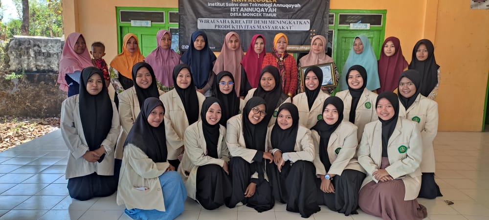 Upaya Beri Pengetahuan Wirausaha, KKN Angkatan 01 IST Annuqayah Posko Desa Moncek Timur Gelar Workshop Kewirausahaan Kreatif