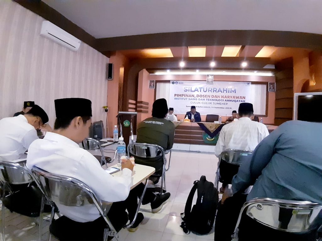 Silaturahim Karyawan dan Dosen IST Annuqayah, Ketua Yayasan PP. Annuqayah: Mental Pengabdi adalah Bekerja