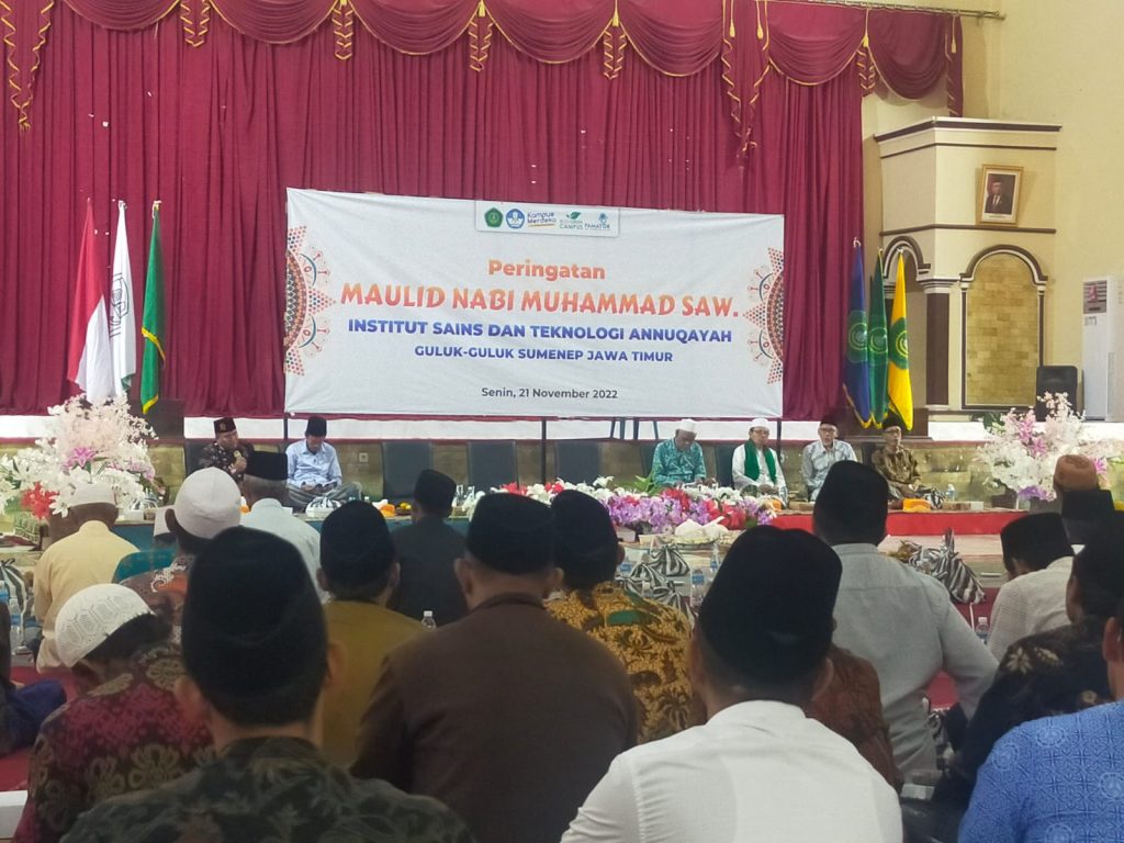 Guyub, IST Annuqayah Peringati Maulid Nabi Bersama Dewan Pengasuh Annuqayah, Karyawan dan Dosen
