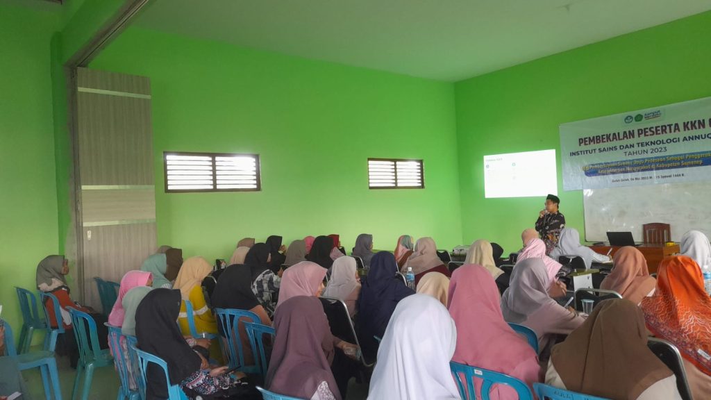 Kepala LPPM IST Annuqayah Bekali Peserta KKN 02 Tahun 2023