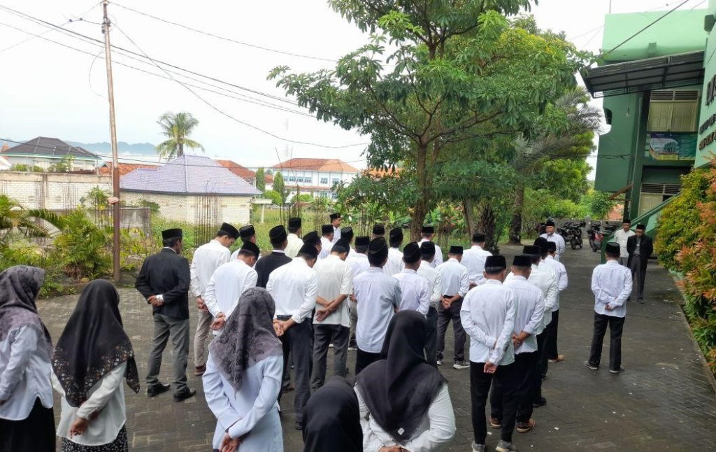 Apel Sabtu Pagi, Rektor Universitas Annuqayah: Kesatuan dan Kerjasama Bangun Profesionalisme SDM