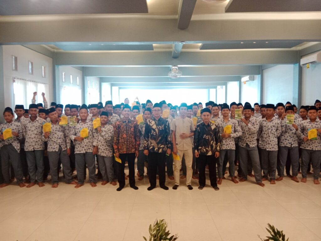 Fakultas MIPA Gelar Sosialisasi PMB 2024 di SMA Puncak Darus Salam Pamekasan