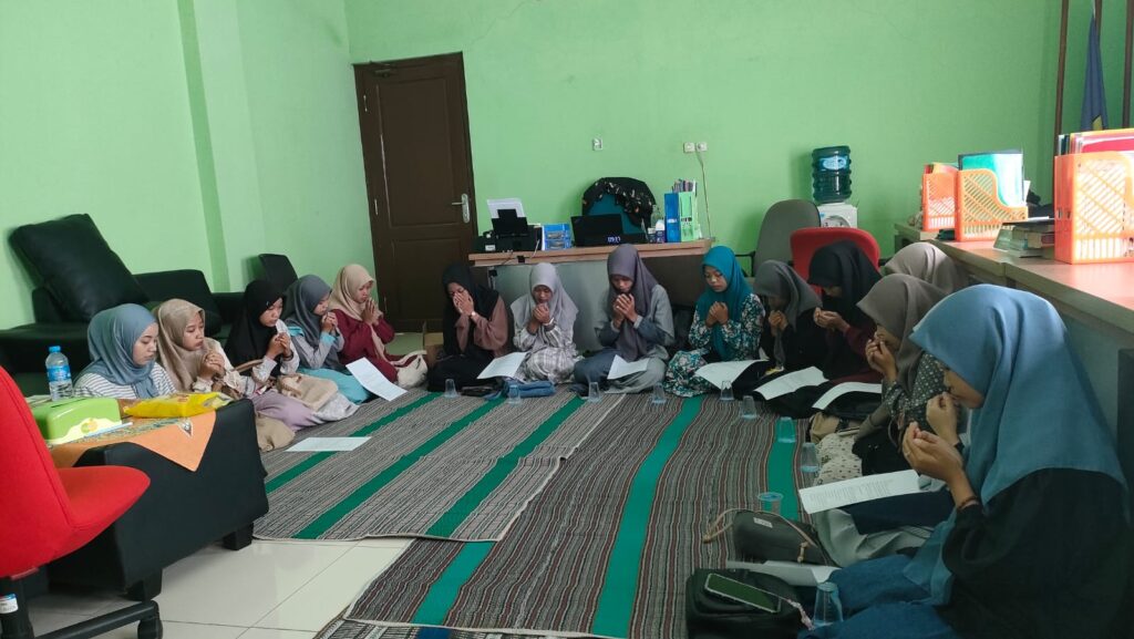 Fakultas MIPA Universitas Annuqayah Gelar Istighotsah untuk Dukung Asesmen Lapangan Prodi Biologi