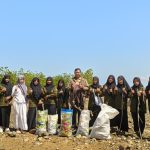 Revitalisasi Pesisir Desa Karduluk, Mahasiswa Biologi Universitas Annuqayah Lakukan Monitoring dan Penanaman Mangrove